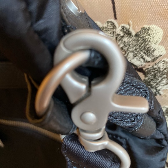 Baggallini Nylon Multiple compartment Tote - Picture 5 of 8